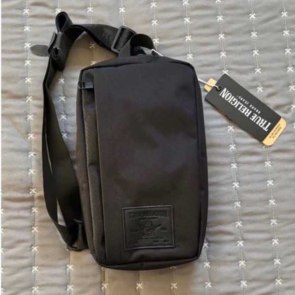 True religion sling bag - Picture 1 of 6